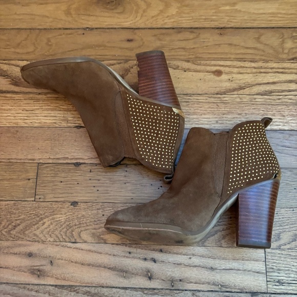 Michael Kors Suede Studded Krista Booties Block Heels 7.5 - Picture 4 of 16